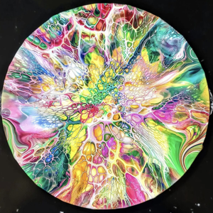 李丽珍的奶头真大
